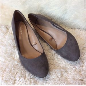 Merona Suede Round-Toe Slate Wedge Shoes Size 8 Sz